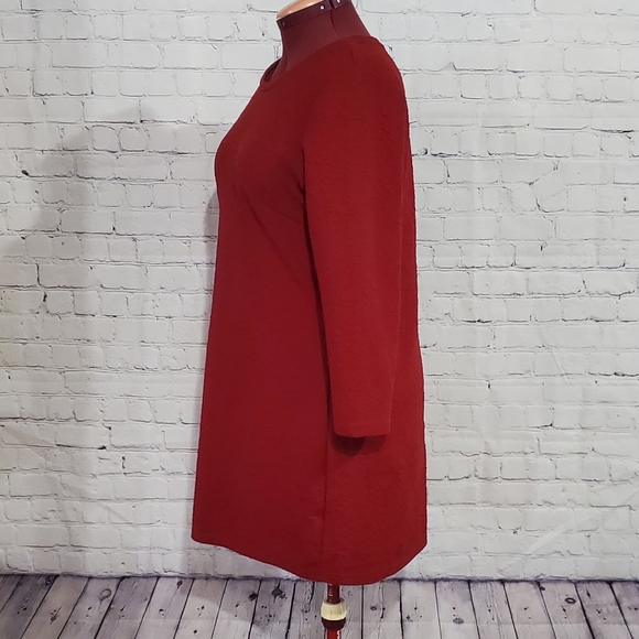 Le Chateau RED sweater dress - Picture 10 of 10